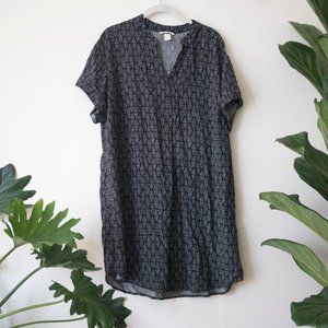 H&M Black Patterned Tunic V-neck Dress